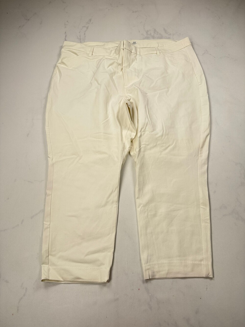 Old Navy Pixie Capri Pants Cream Contemporary High Rise - Womens 28 Plus